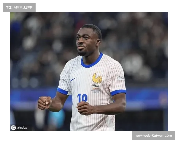 AC米兰中场福法纳与拉比奥需在进攻中更多后排插上